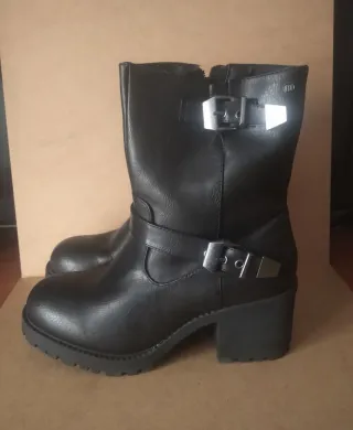 Botas Mustang Estilo Motero Negras Talla 39