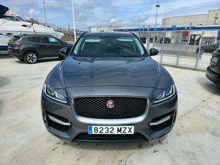 Jaguar F-Pace 2017