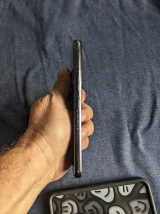 Samsung Galaxy s22. Negro