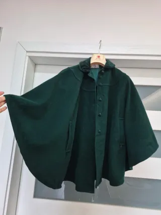 Mantella in lana verde