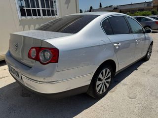 Volkswagen Passat 1.6 TDI 105cv Advance Bluemotion Tech