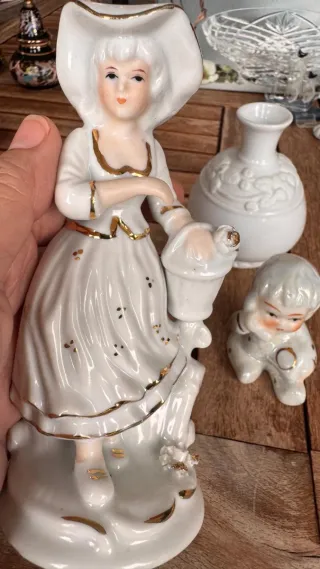 Vasetto Limoges e statuine porcellana