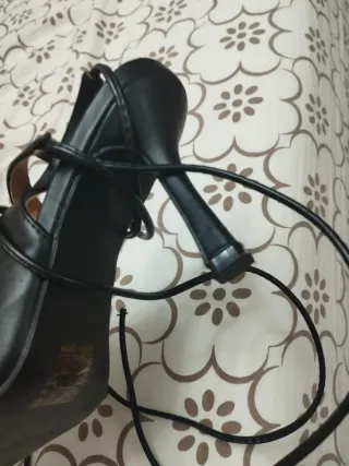 Scarpe eleganti donna nere con lacci