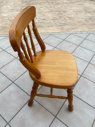 Mesa de cocina y 6 sillas de pino