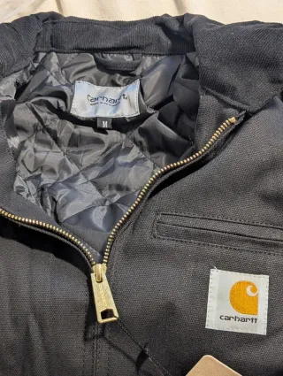 Chaqueta Carhartt Detroit Negra