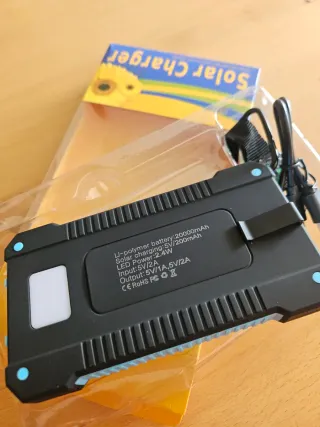 Cargador Solar Portátil 20000 mAh