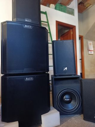 Alquiler equipo de música Alto 7000w