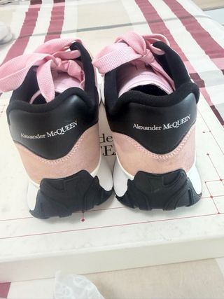 Alexander McQueen Sneakers Rosa Nero