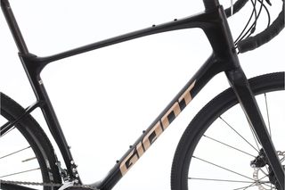 Giant Revolt 3 (gravel) t.56 Reacondicionada