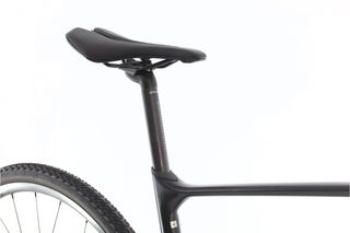 Giant Revolt 3 (gravel) t.56 Reacondicionada