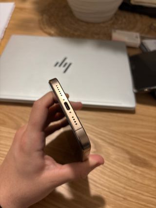 IPHONE 16 PRO MAX 100% BATERIA