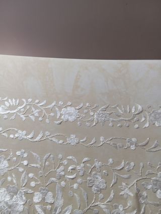 Mantón de Manila Beige y Blanco