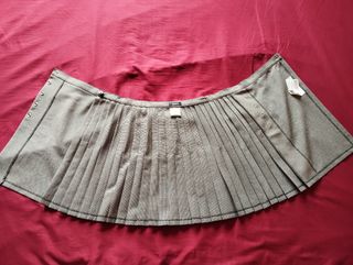 Falda Zara tablas estilo colegial gris