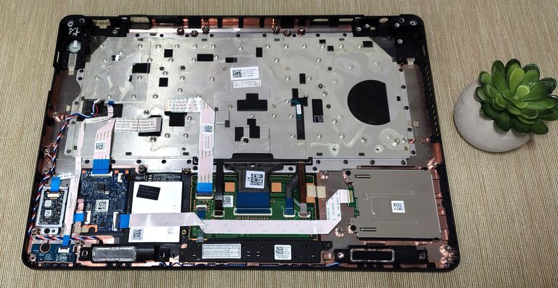 PALMREST + TECLADO para "Dell Latitude 5470" afbeelding 3