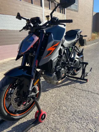 KTM 1290 Super Duke R Negra/Naranja
