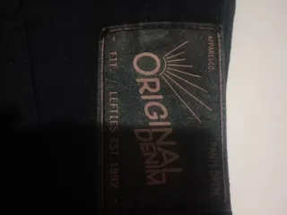 Pantalón vaquero corto negro