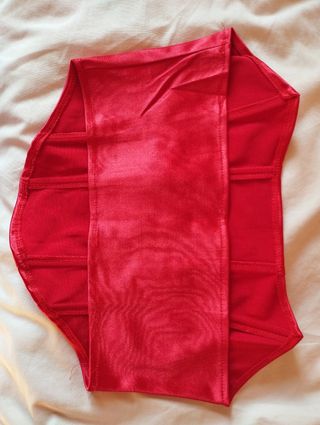 Corsé Rojo Satén Talla L