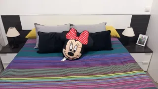Cabecero de madera y dos mesillas