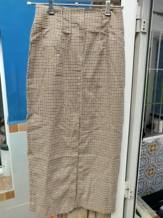 Falda midi cuadros marrón talla XS