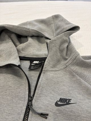 Sudadera Nike Gris con Cremallera