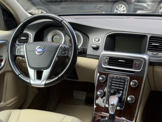 Volvo S60 2.0 T5 240 Summum año 2012