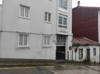 Alquiler de plaza de garaje en Santiago de Compost