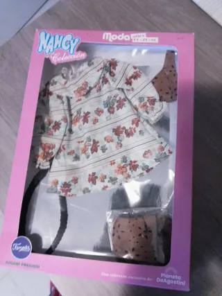 Nancy Colección Moda Vestido y Bolso