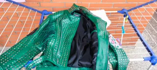 Chaqueta Brando Verde Tachas Flecos.