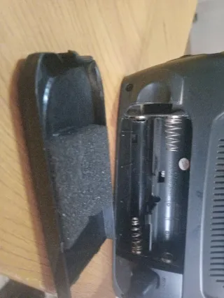 Radio GRUNDIG Prima Boy 100 (Reparar)