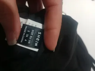 Vestido canalé negro tirantes