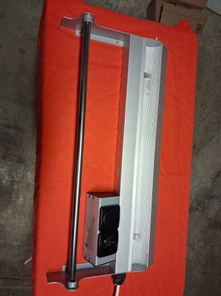 Lampada sottocappa con porta mestoli