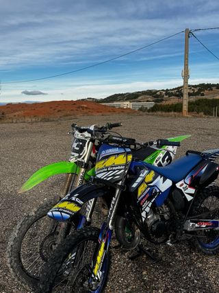 Kawasaki KX450 Motocross Negra y Verde
