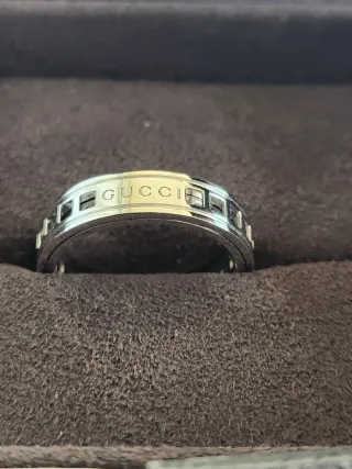 Anillo Gucci Oro Blanco Giratorio