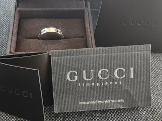Anillo Gucci Oro Blanco Giratorio