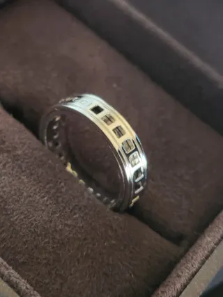 Anillo Gucci Oro Blanco Giratorio