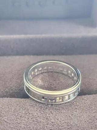 Anillo Gucci Oro Blanco Giratorio