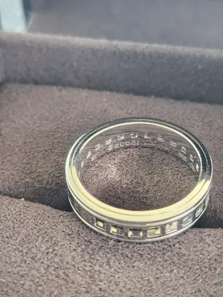 Anillo Gucci Oro Blanco Giratorio