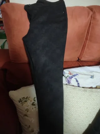 Capas ,gersei gris y pantalón 40