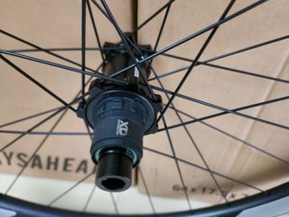 Rueda trasersa de carbono FSA 27.5" para ebike