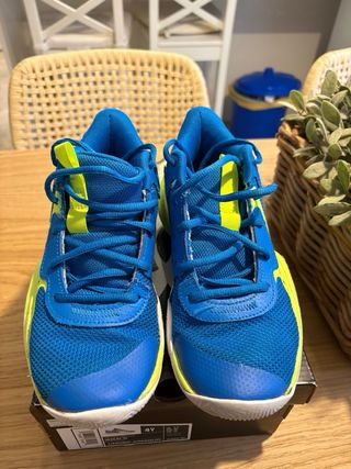 Zapatillas Under Armour Jet 23 Niño Talla 36