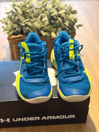Zapatillas Under Armour Jet 23 Niño Talla 36