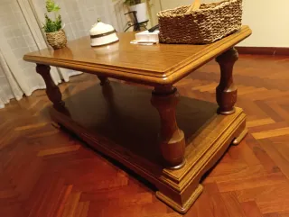 Mesita de salón de roble macizo