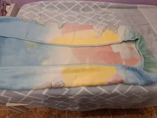 Manta cuna elefantes y palmeras