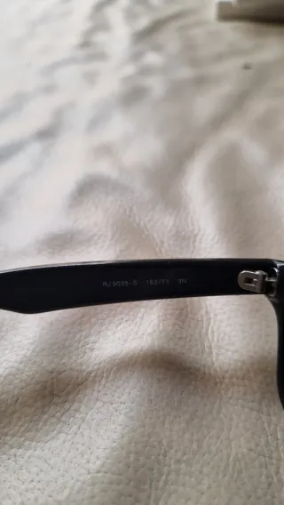 Occhiali da sole Ray-Ban rossi per bambini