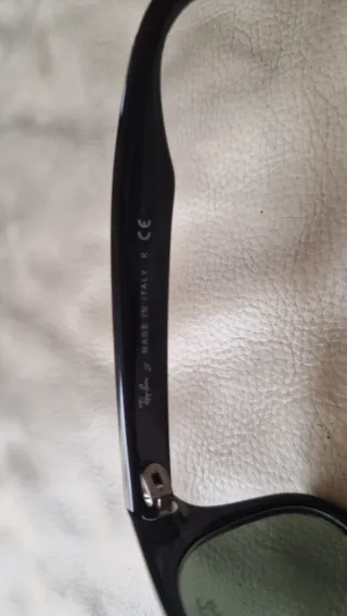 Occhiali da sole Ray-Ban rossi per bambini