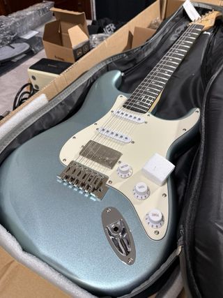 Chitarra Elettrica Donner DST-152R Kit