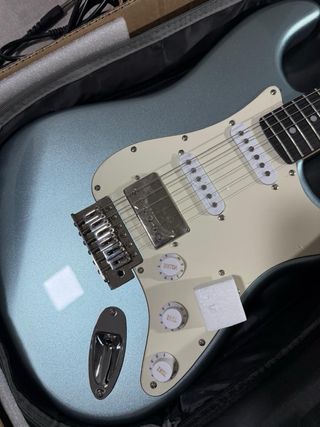 Chitarra Elettrica Donner DST-152R Kit