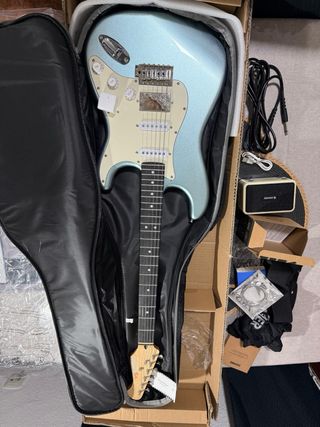 Chitarra Elettrica Donner DST-152R Kit