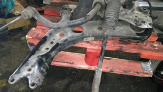 BRAZO SUSPENSION INFERIOR DELANTERO IZQUIERDO SEA