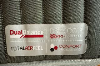 Cama IKEA con cabezal y colchón Pikolin